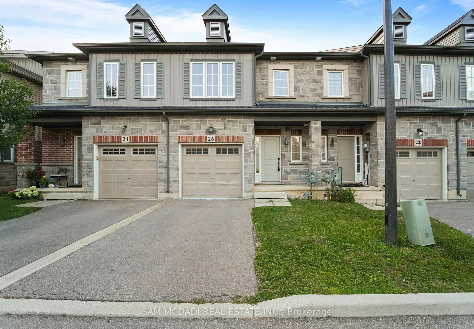 26 Dayman Drive • Hamilton, ON photo 9