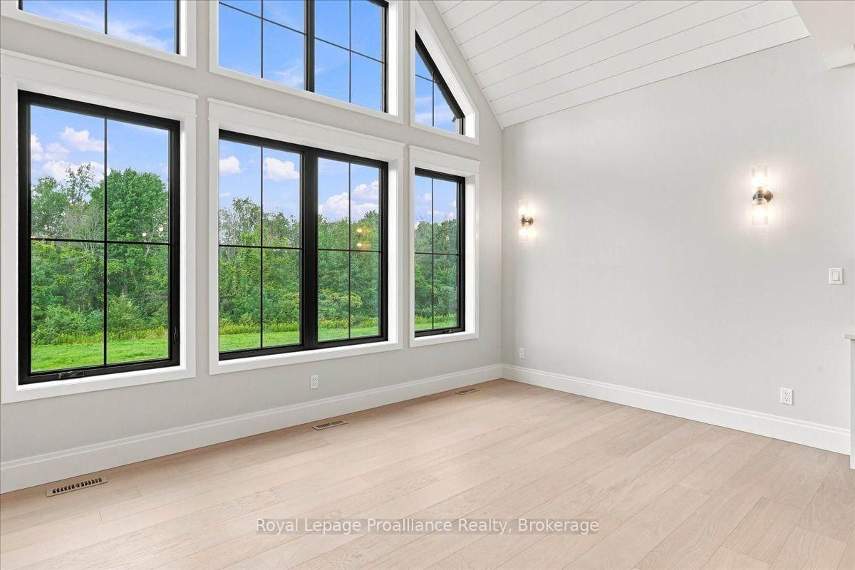 1567 Clearview Road • Belleville, ON photo 11
