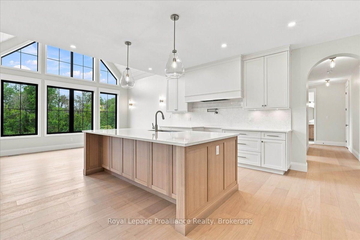 1567 Clearview Road • Belleville, ON photo 9