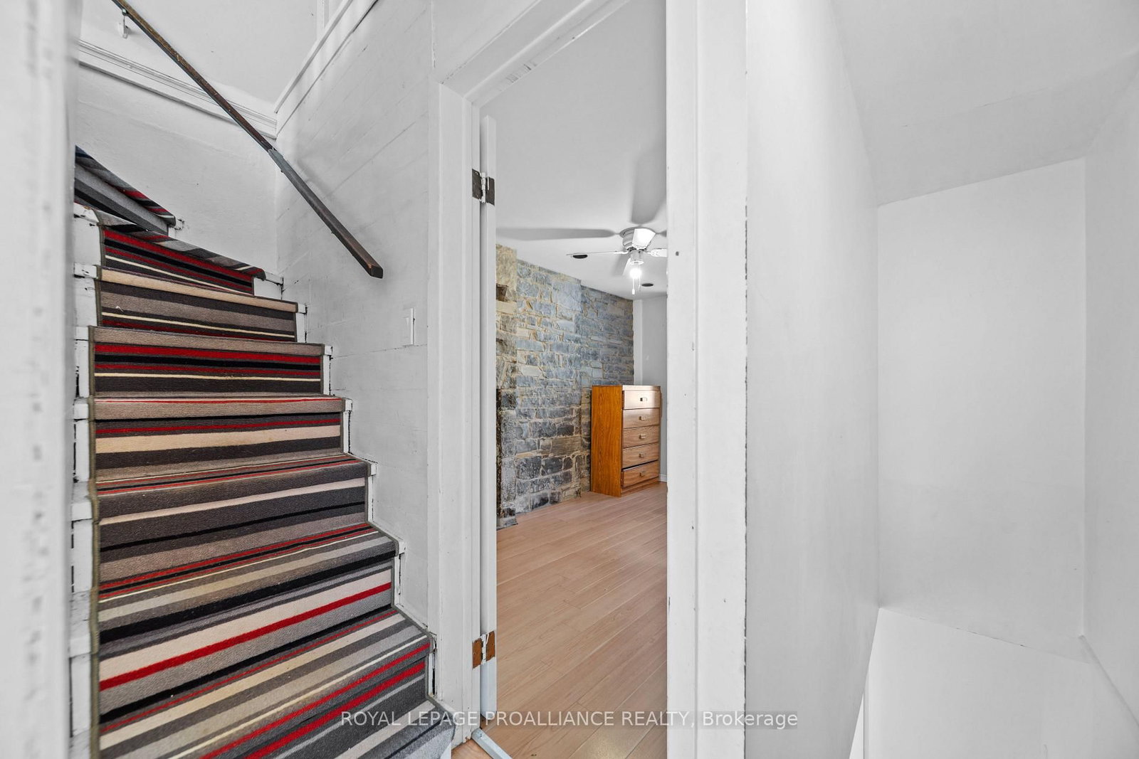 10 Rideau Street • Kingston, ON photo 17