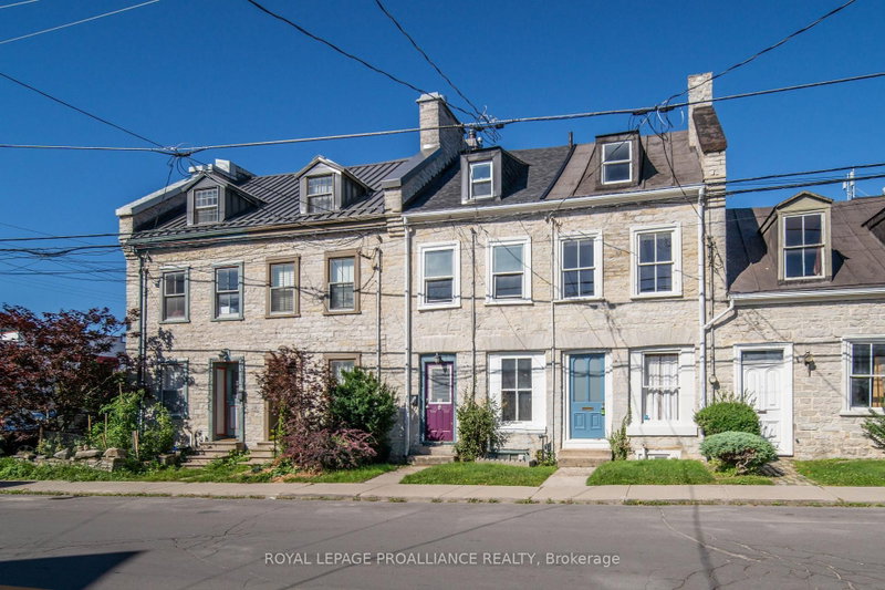 10 Rideau Street