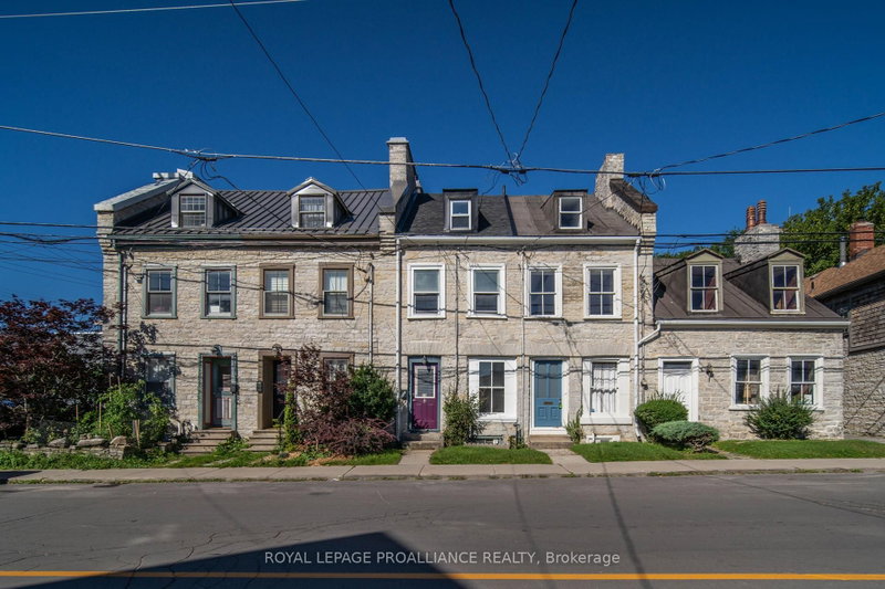 10 Rideau Street