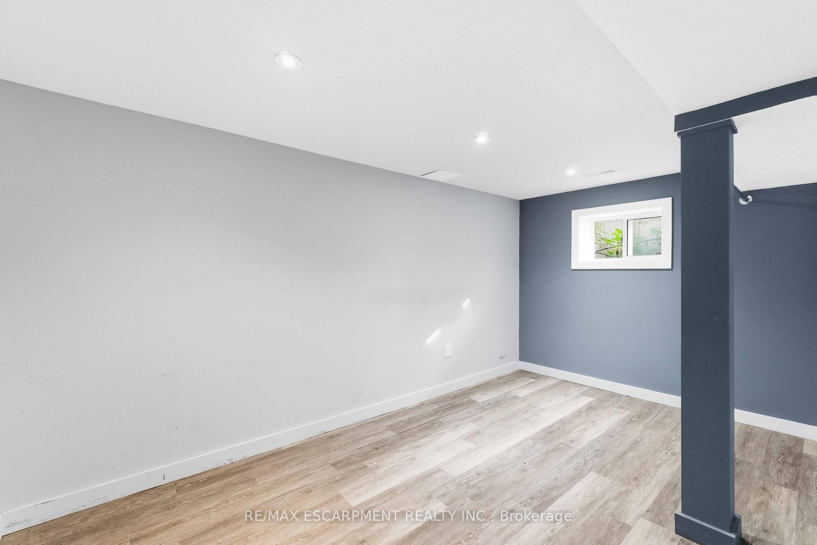 37 Maplecrest Avenue • St. Catharines, ON photo 20