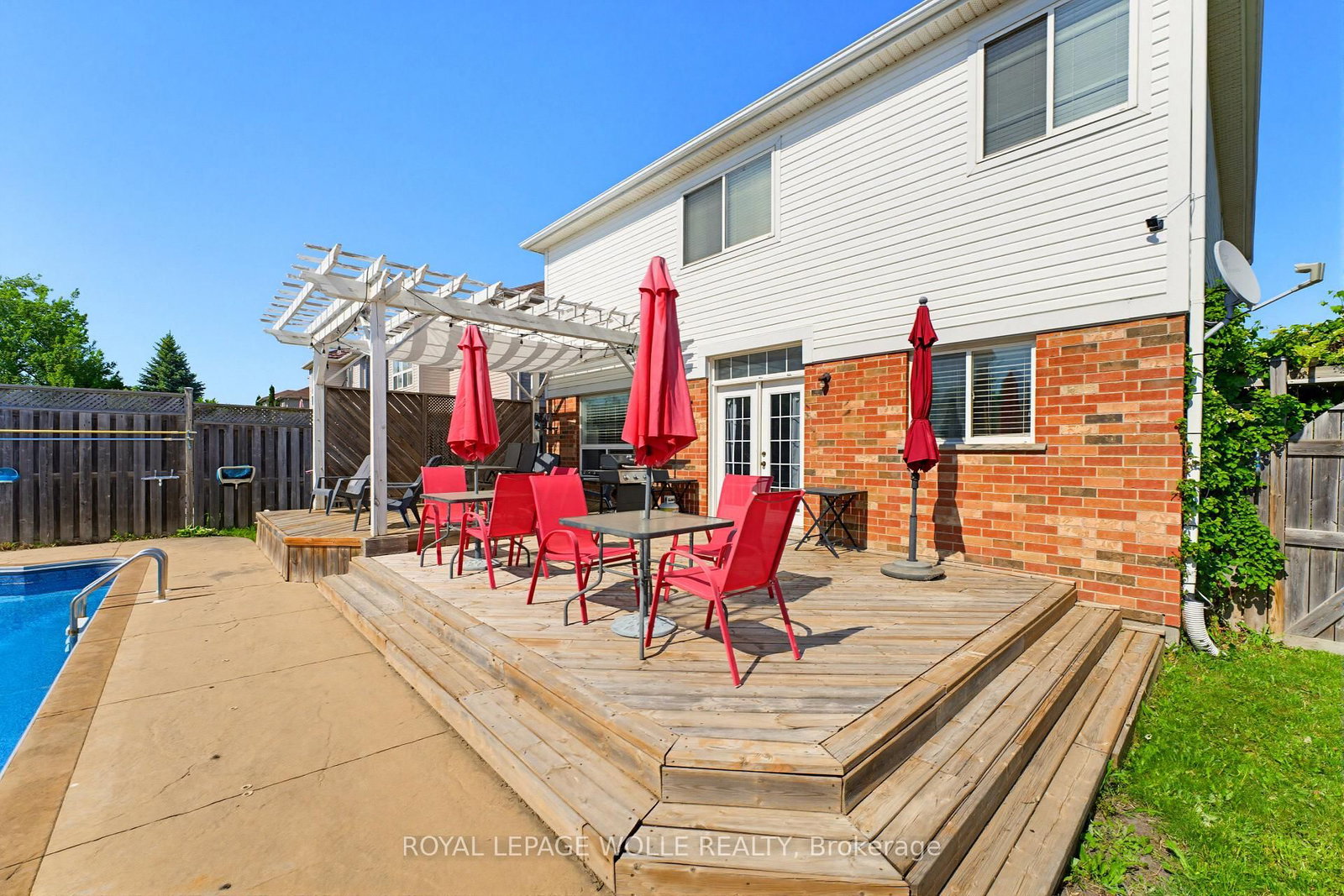 359 Pine Valley Drive • Kitchener, ON photo 38