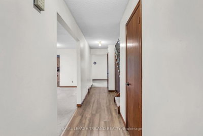 744 Classic Drive • London East, ON photo 5