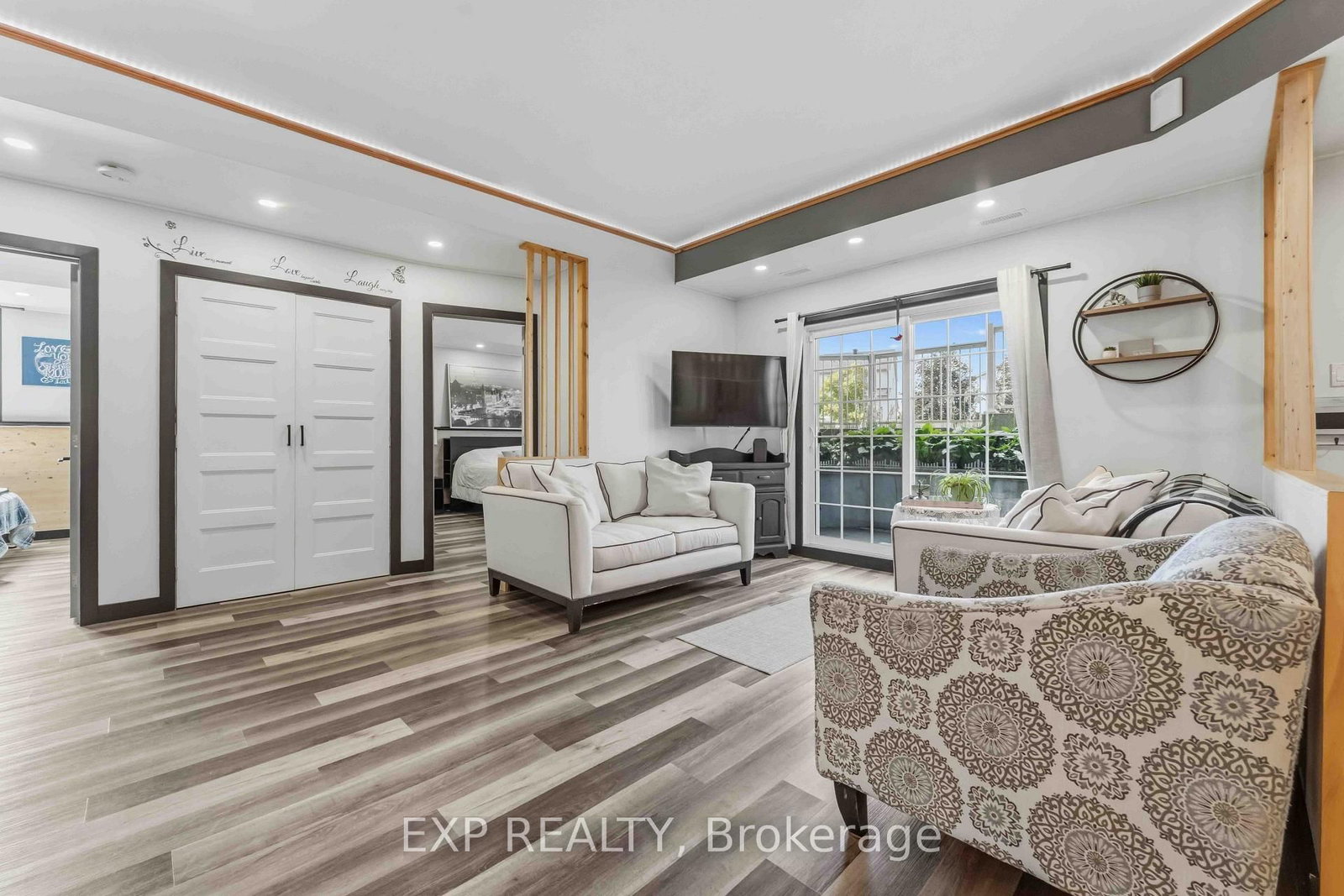 104 Artesa Private • #J • Ottawa, ON photo 12