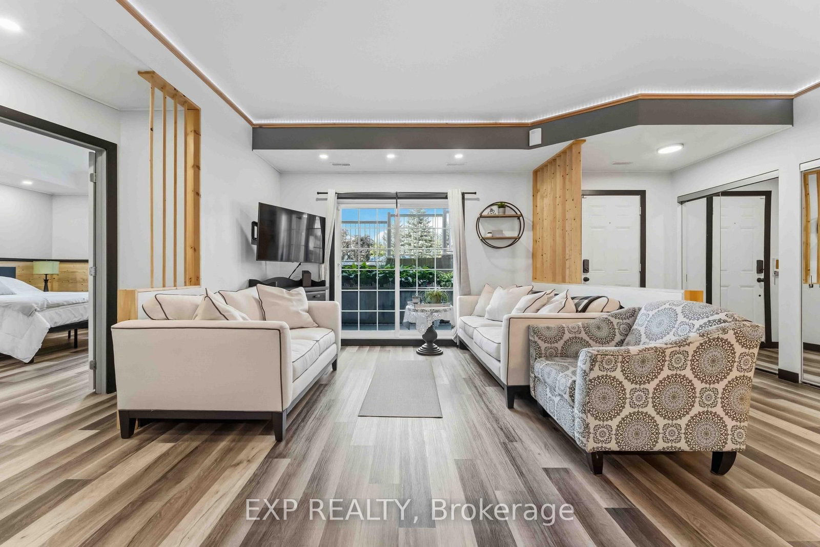 104 Artesa Private • #J • Ottawa, ON photo 13