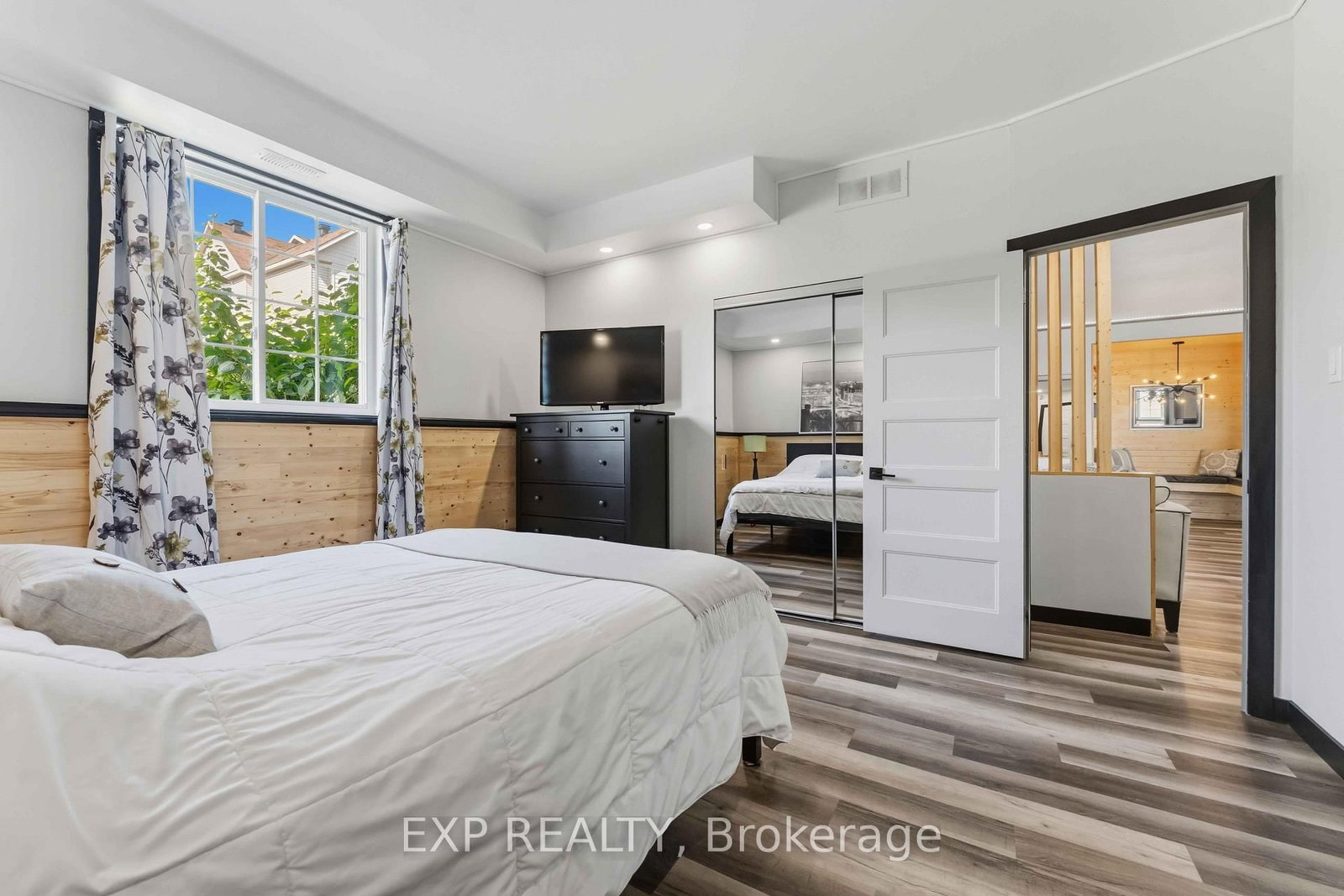 104 Artesa Private • #J • Ottawa, ON photo 30