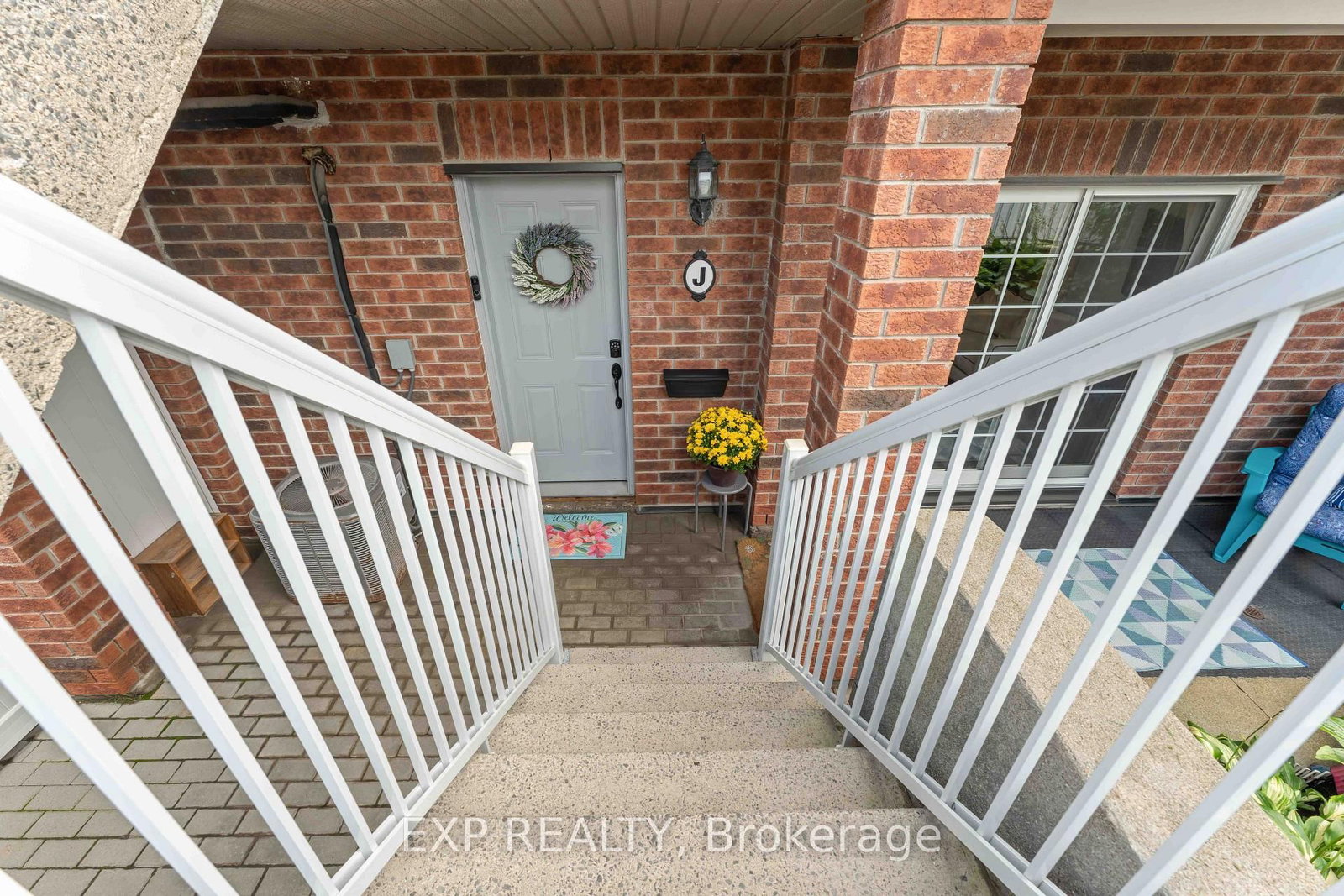 104 Artesa Private • #J • Ottawa, ON photo 44
