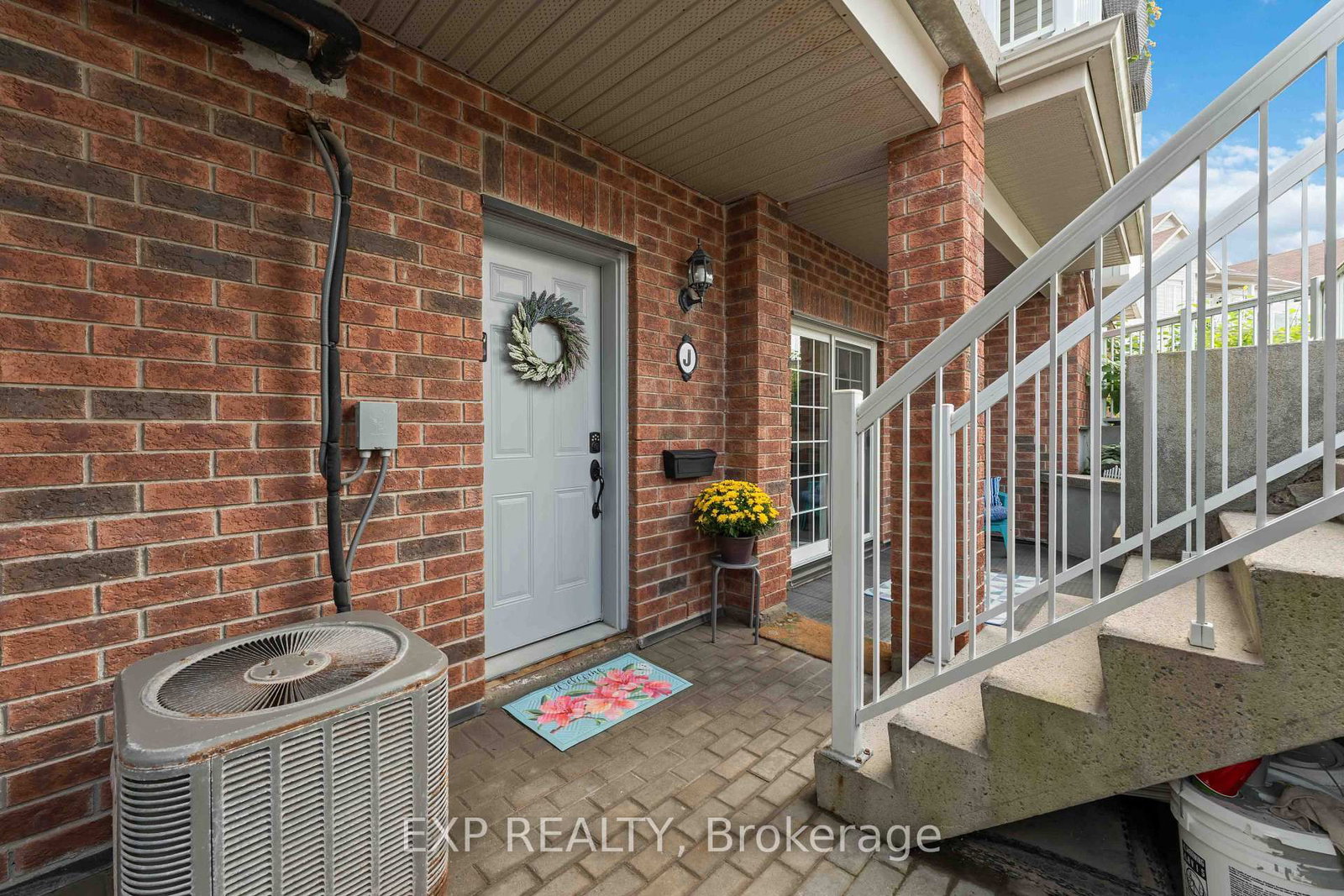 104 Artesa Private • #J • Ottawa, ON photo 45