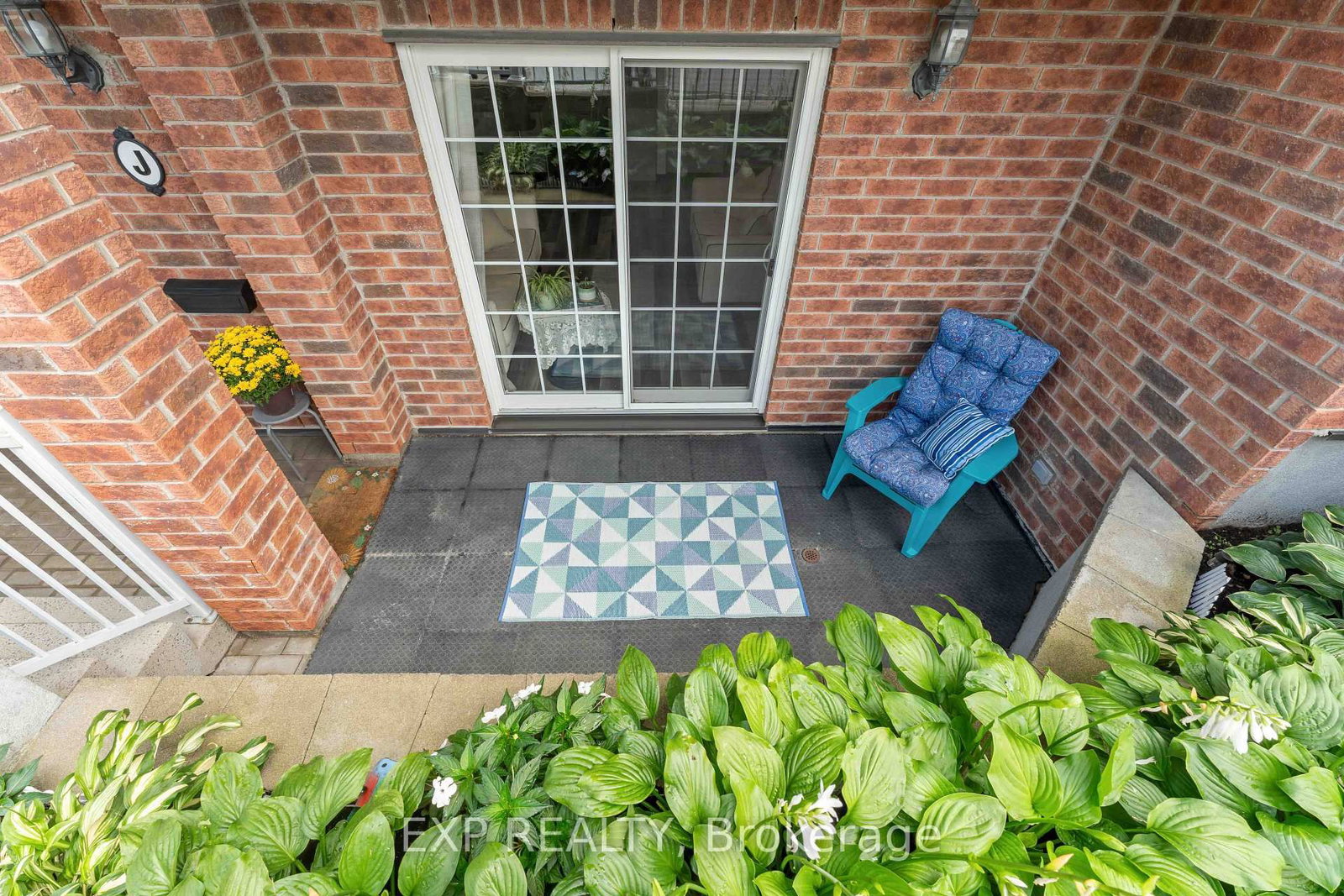 104 Artesa Private • #J • Ottawa, ON photo 46