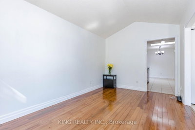 1738 MARCONI Boulevard • London East, ON photo 9