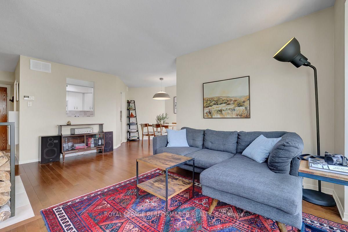 1 Columbus Avenue • #401D • Ottawa, ON photo 15