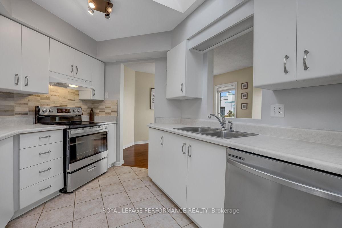 1 Columbus Avenue • #401D • Ottawa, ON photo 5