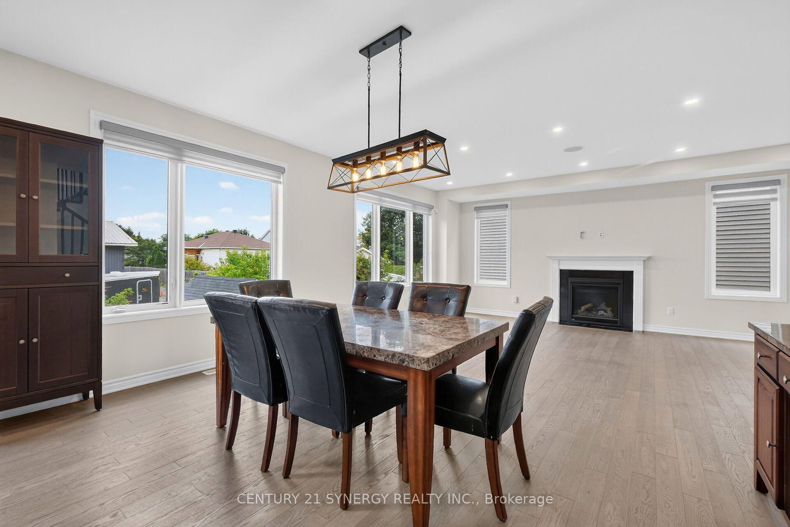 124 Des Aubrais Crescent • Ottawa, ON photo 13