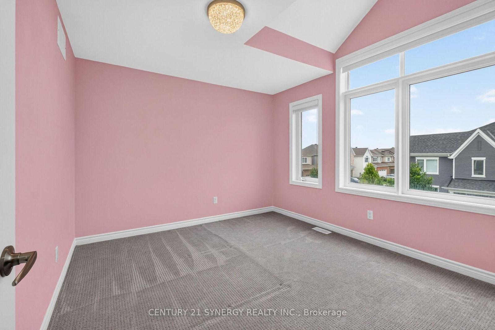 124 Des Aubrais Crescent • Ottawa, ON photo 25