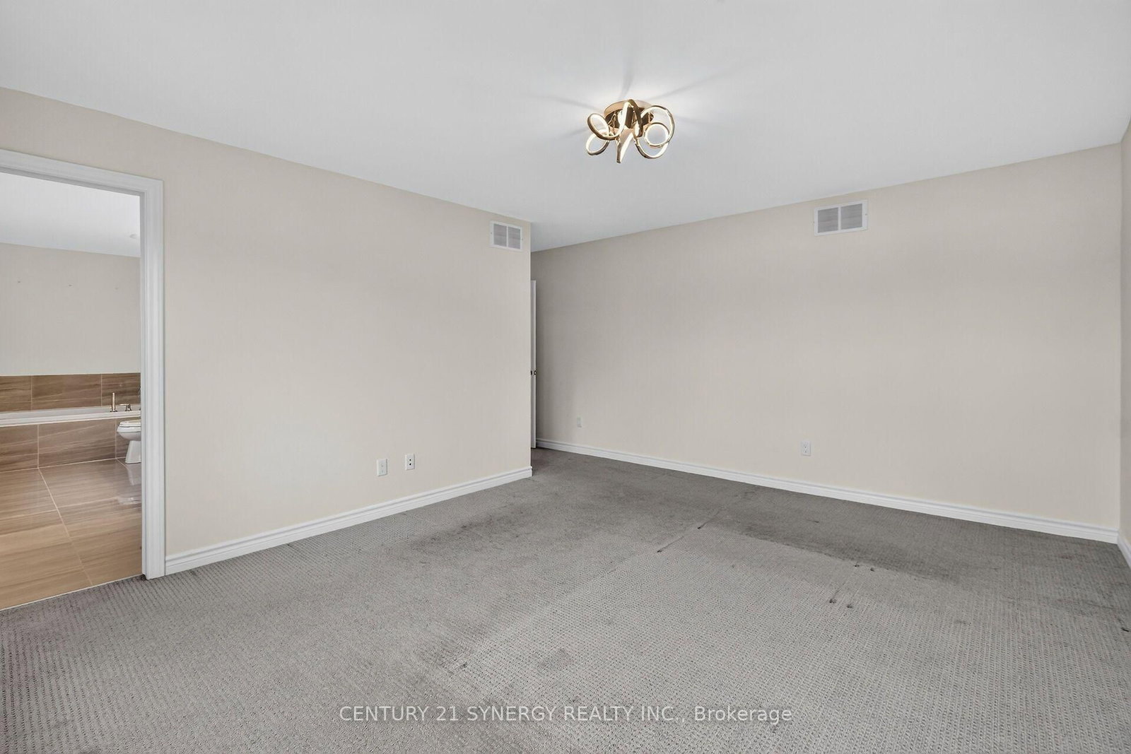 124 Des Aubrais Crescent • Ottawa, ON photo 33