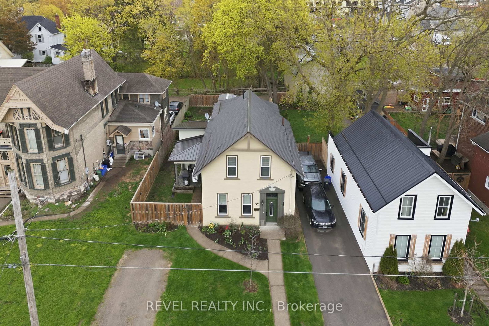 52 Cambridge Street N • Kawartha Lakes, ON photo 34