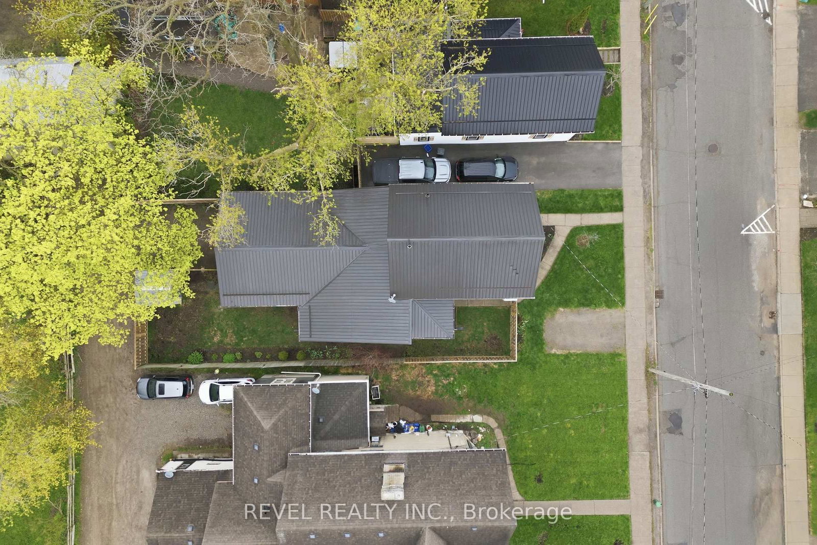 52 Cambridge Street N • Kawartha Lakes, ON photo 36