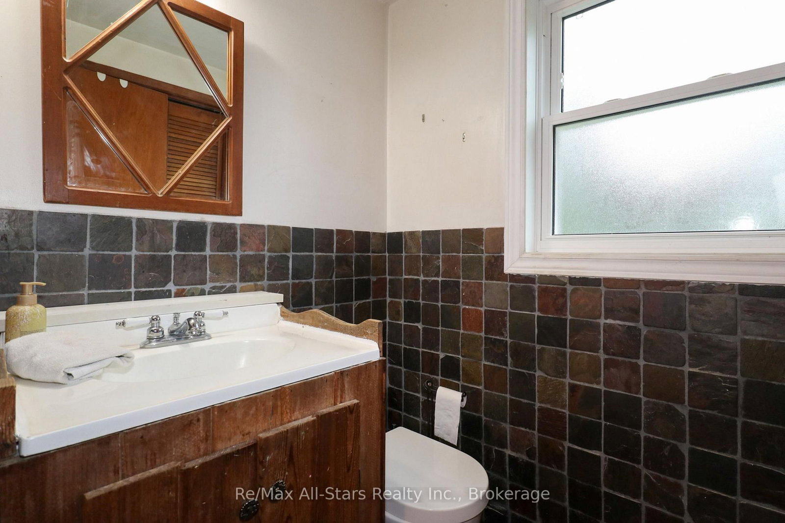 65 Butternut Drive • Kawartha Lakes, ON photo 12