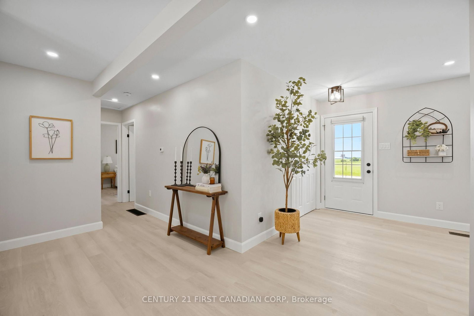 34314 Denfield Road • Lucan Biddulph, ON photo 17