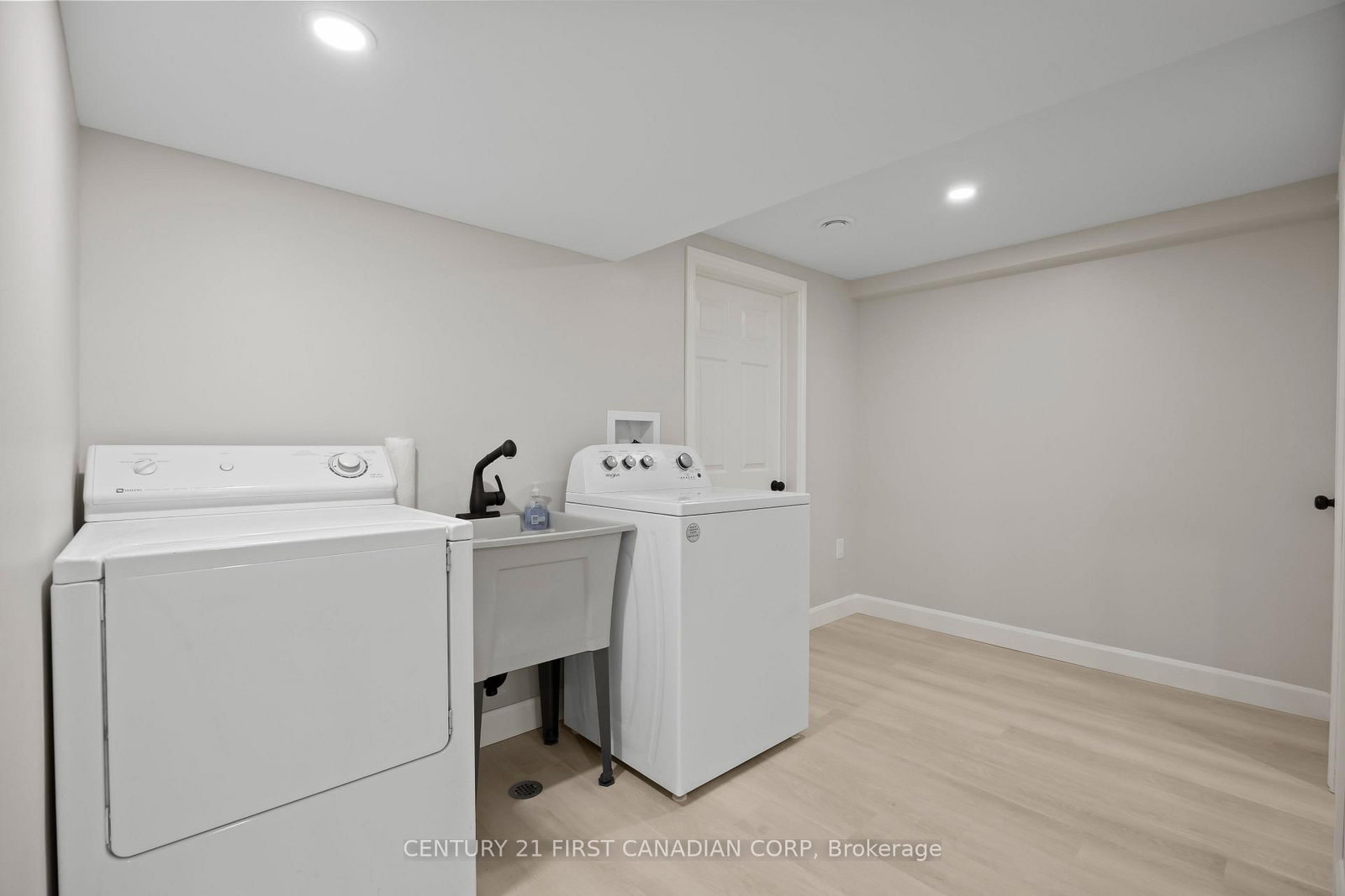 34314 Denfield Road • Lucan Biddulph, ON photo 34