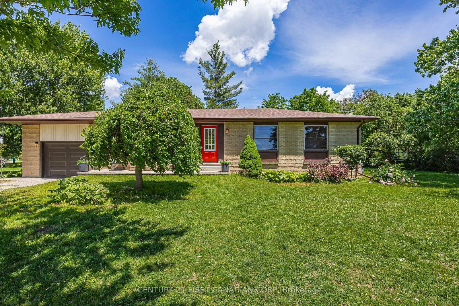 34314 Denfield Road • Lucan Biddulph, ON photo 5