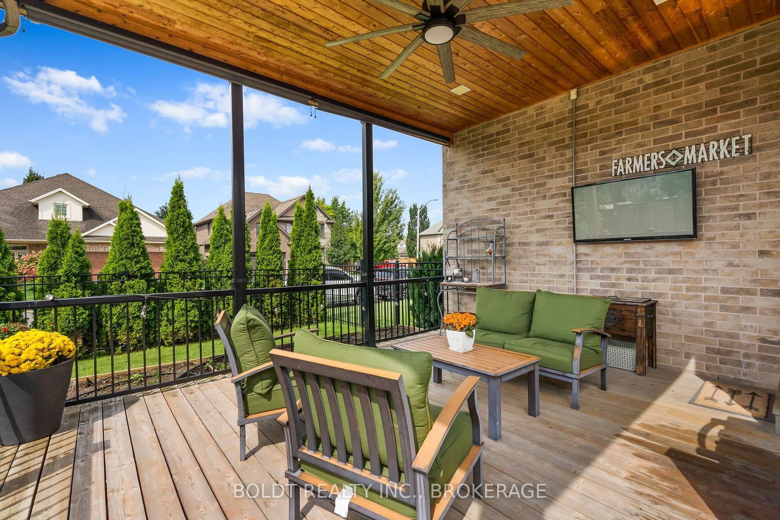 90 Videl Crescent N • St. Catharines, ON photo 38