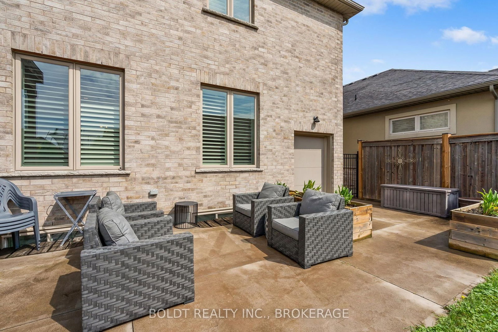 90 Videl Crescent N • St. Catharines, ON photo 40