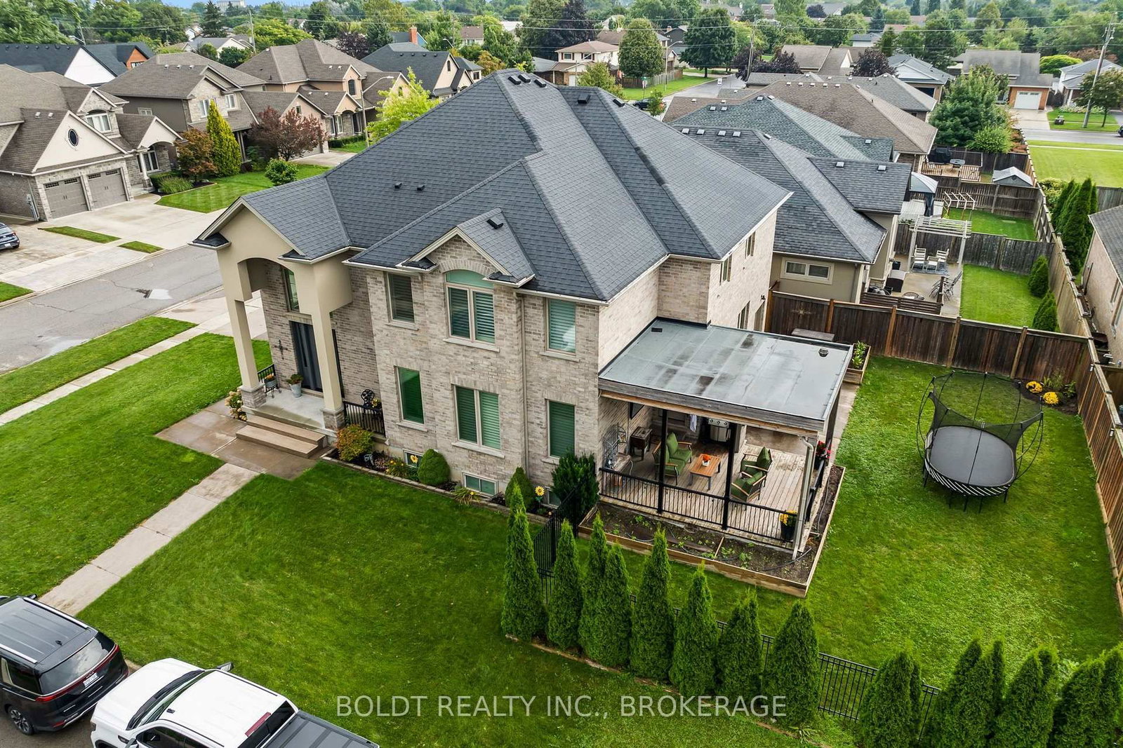 90 Videl Crescent N • St. Catharines, ON photo 43