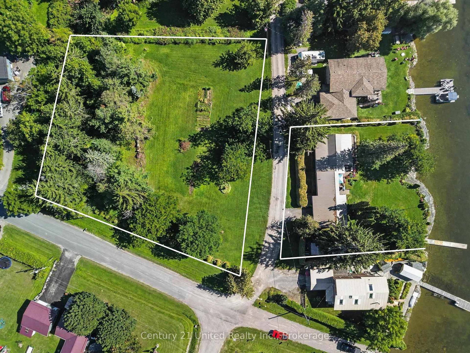 803 Sidney Drive • Selwyn, ON photo 2