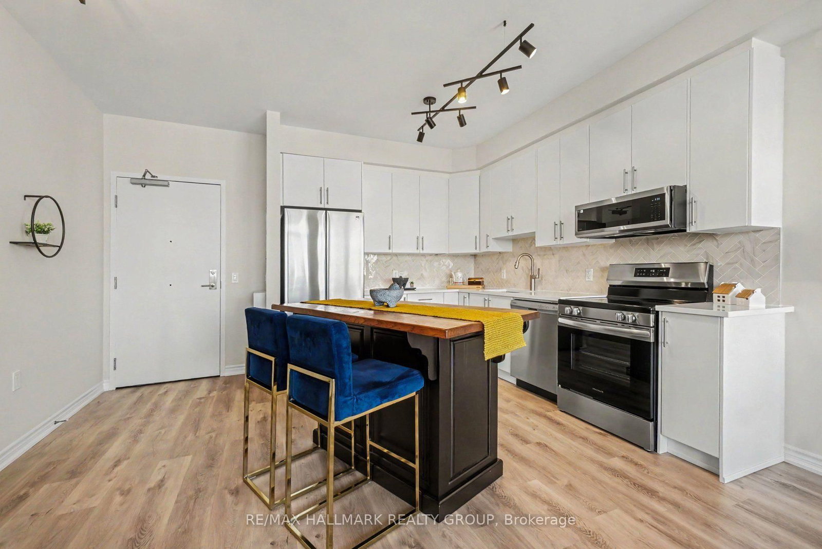 397 Codds Road • #508 • Ottawa, ON photo 7