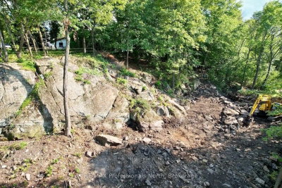 155 Main Street W • Huntsville, ON photo 3
