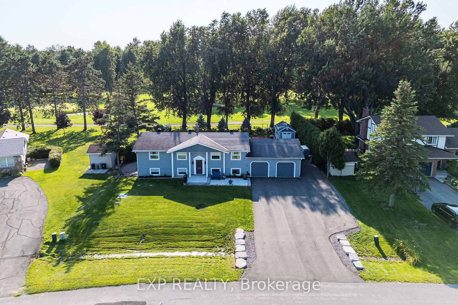 6530 Bunker Road • Manotick, ON photo 2