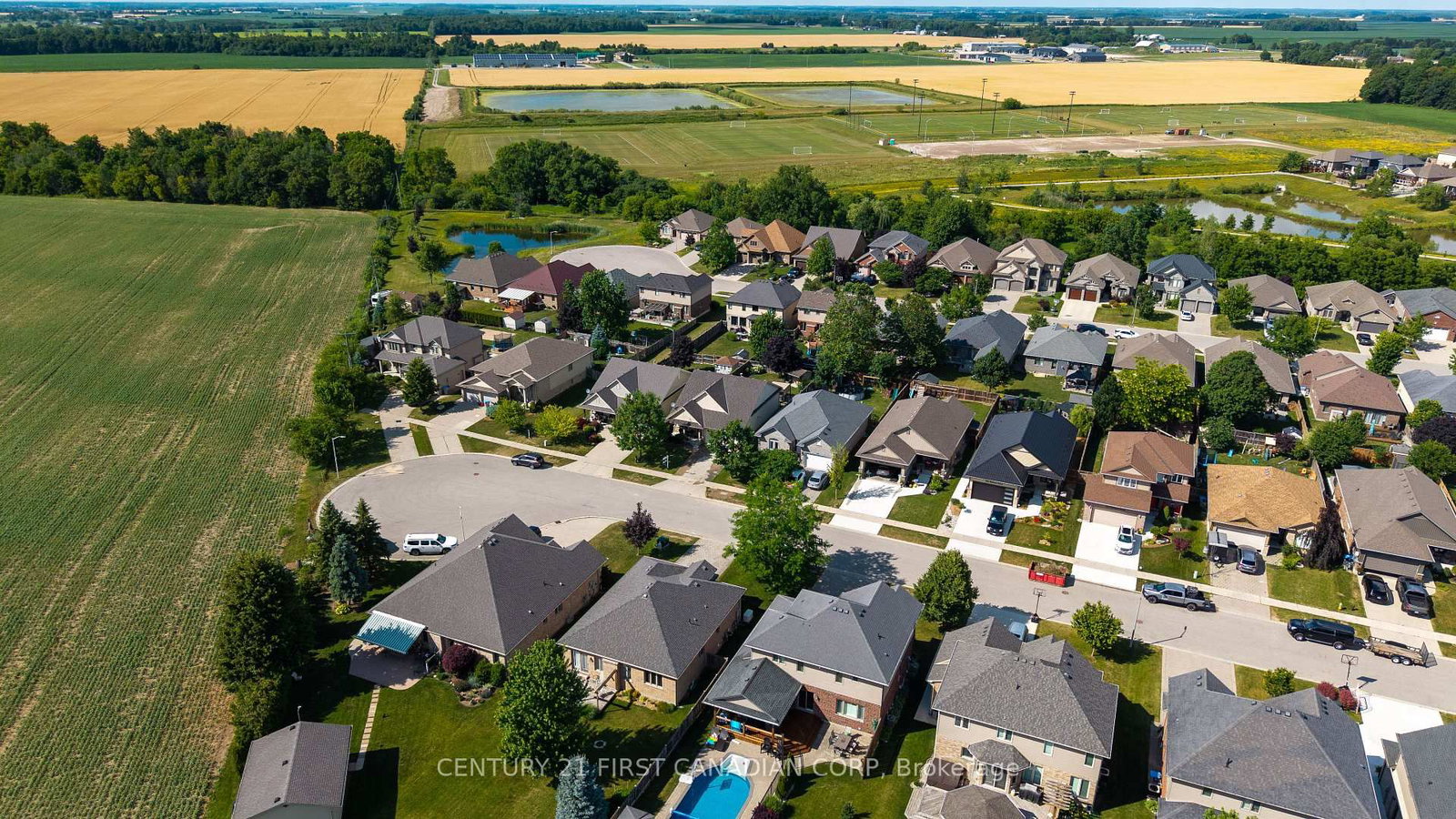 292 Walnut Street • Lucan Biddulph, ON photo 32