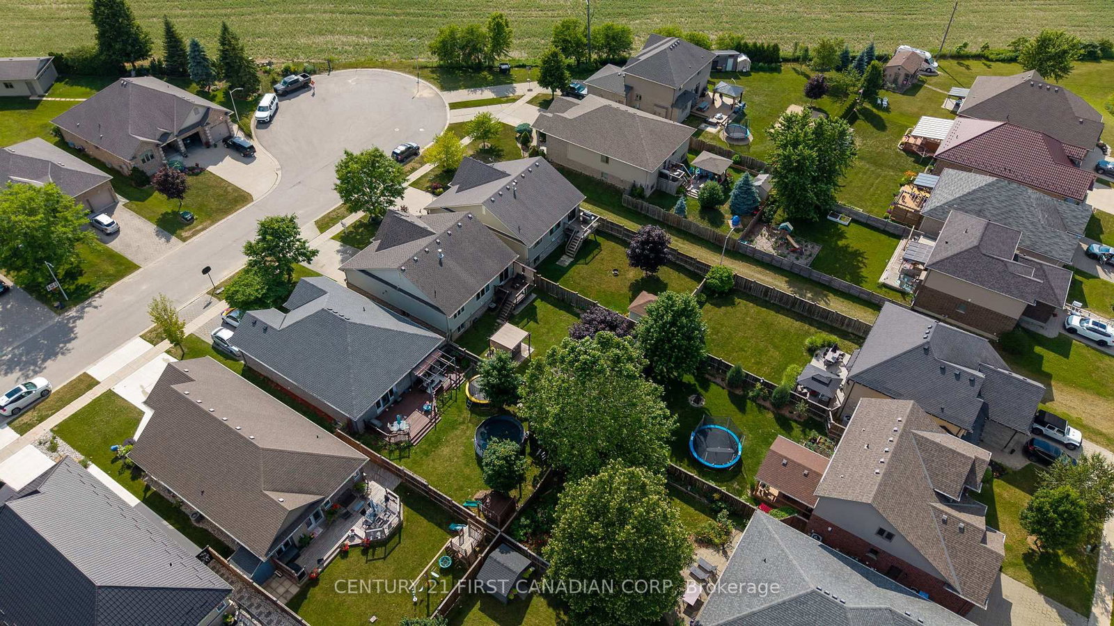 292 Walnut Street • Lucan Biddulph, ON photo 38