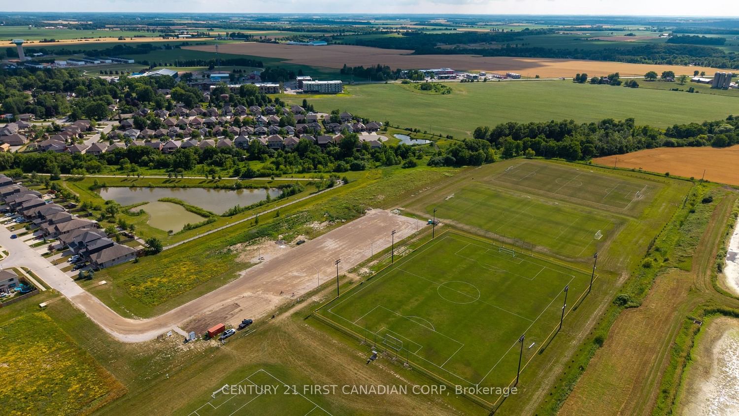 292 Walnut Street • Lucan Biddulph, ON photo 39