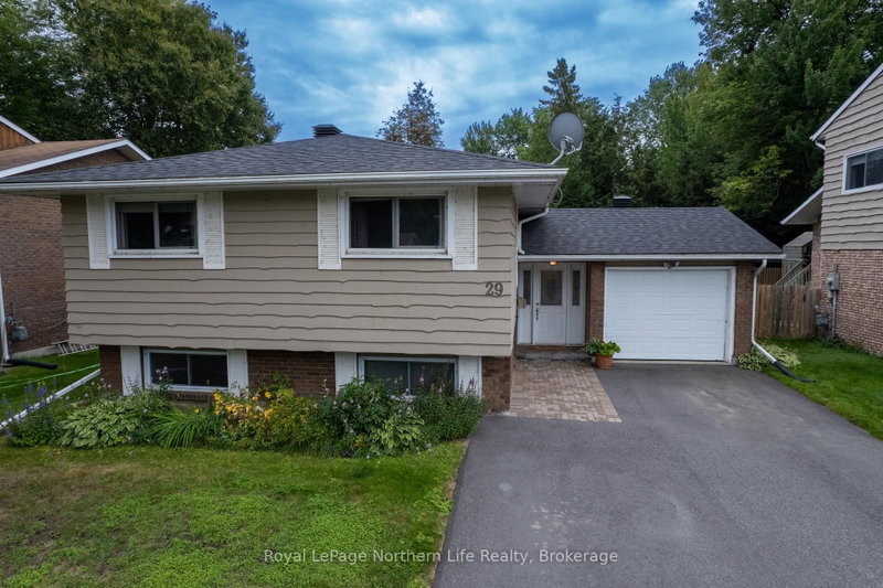 29 Shore Acres Boulevard