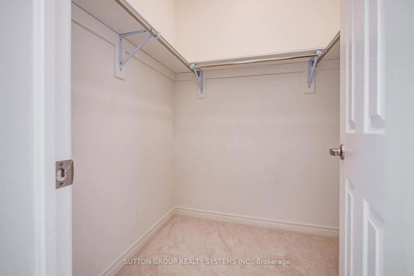 59 Hager Crek Terrace • Hamilton, ON photo 40
