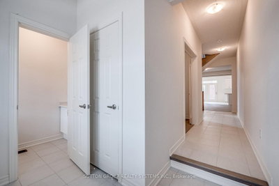 59 Hager Crek Terrace • Hamilton, ON photo 6