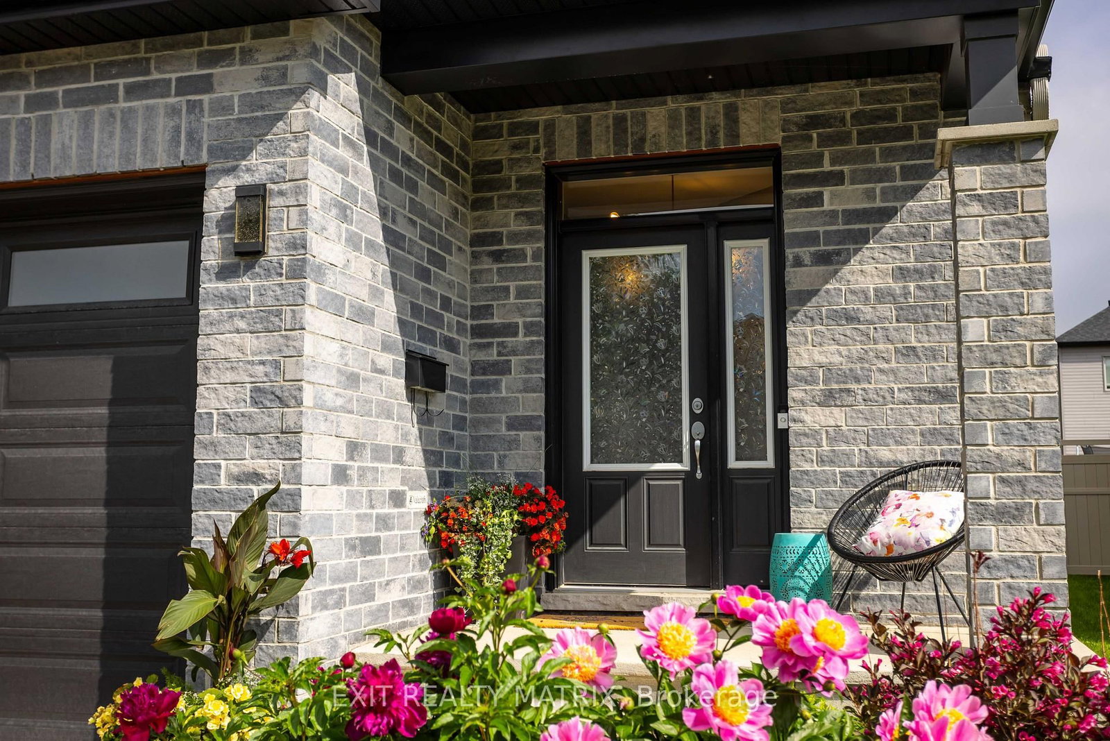 857 Cologne Street • Russell, ON photo 3