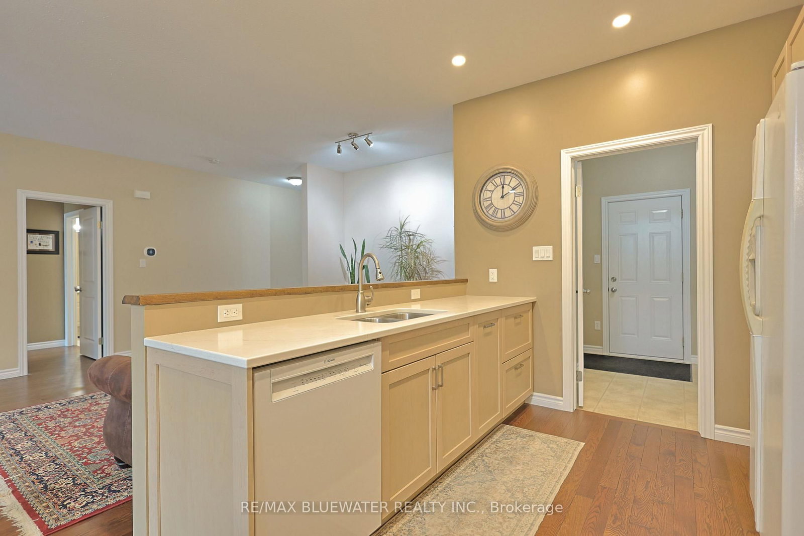 13 Oakwood Links Lane • South Huron, ON photo 18