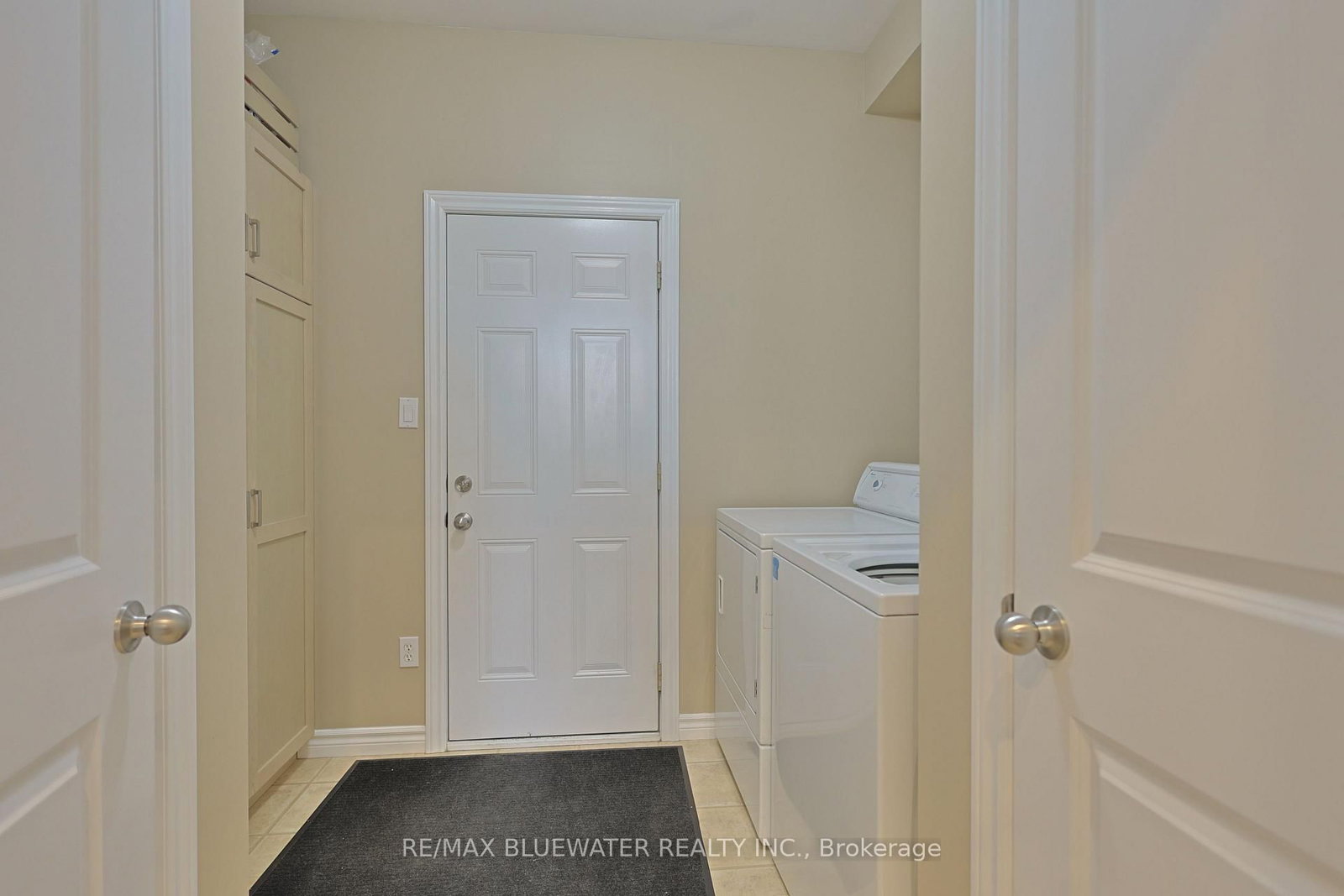 13 Oakwood Links Lane • South Huron, ON photo 23