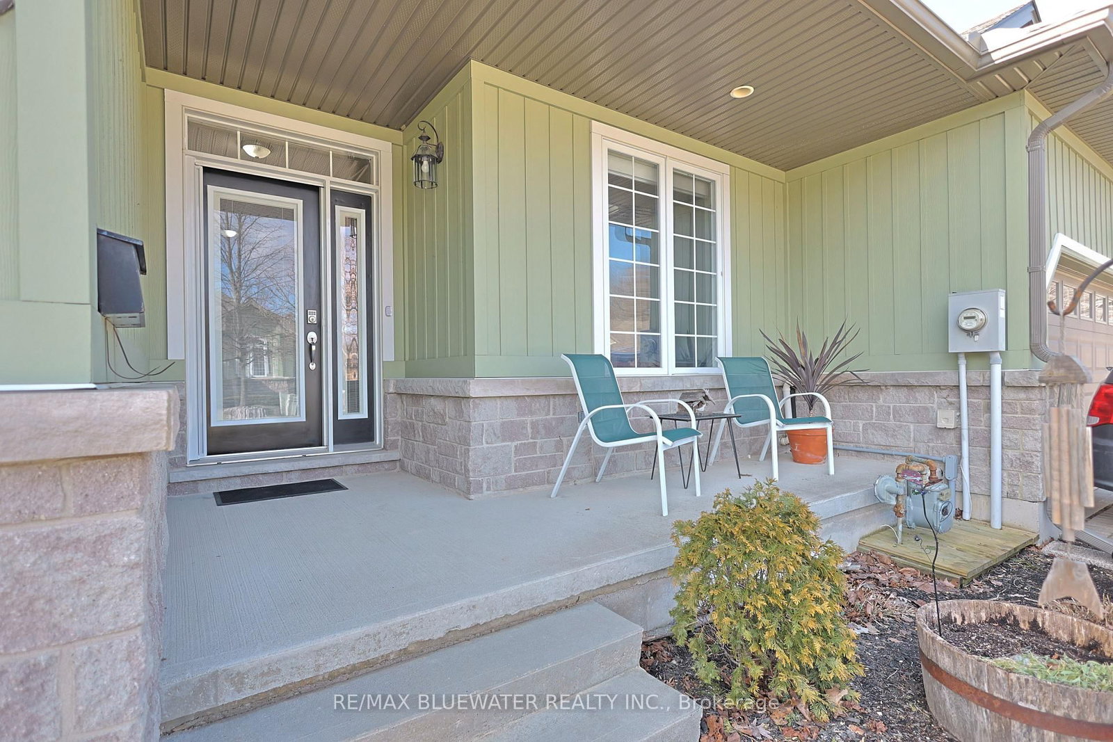 13 Oakwood Links Lane • South Huron, ON photo 9