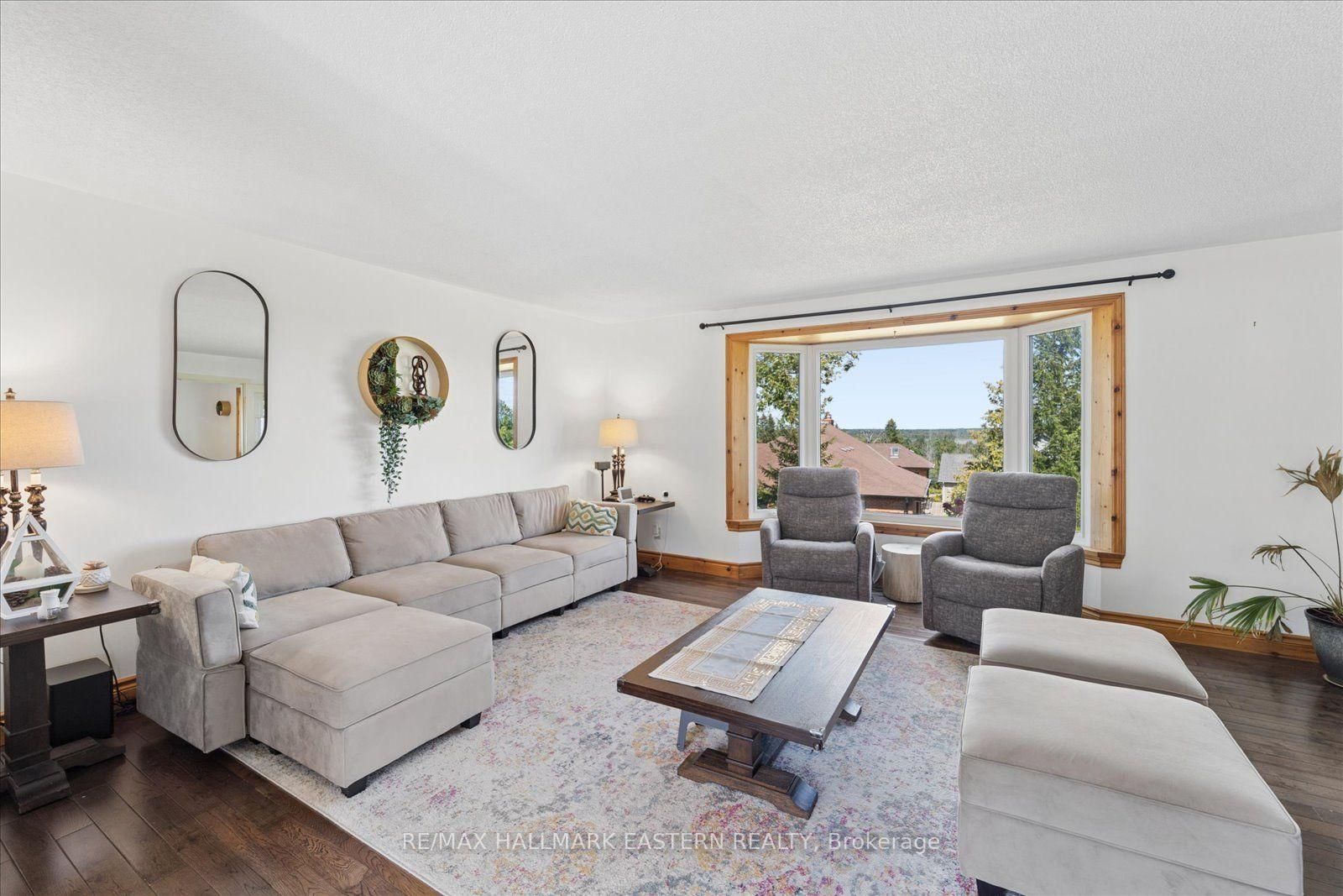 49 Grandview Drive • Kawartha Lakes, ON photo 6