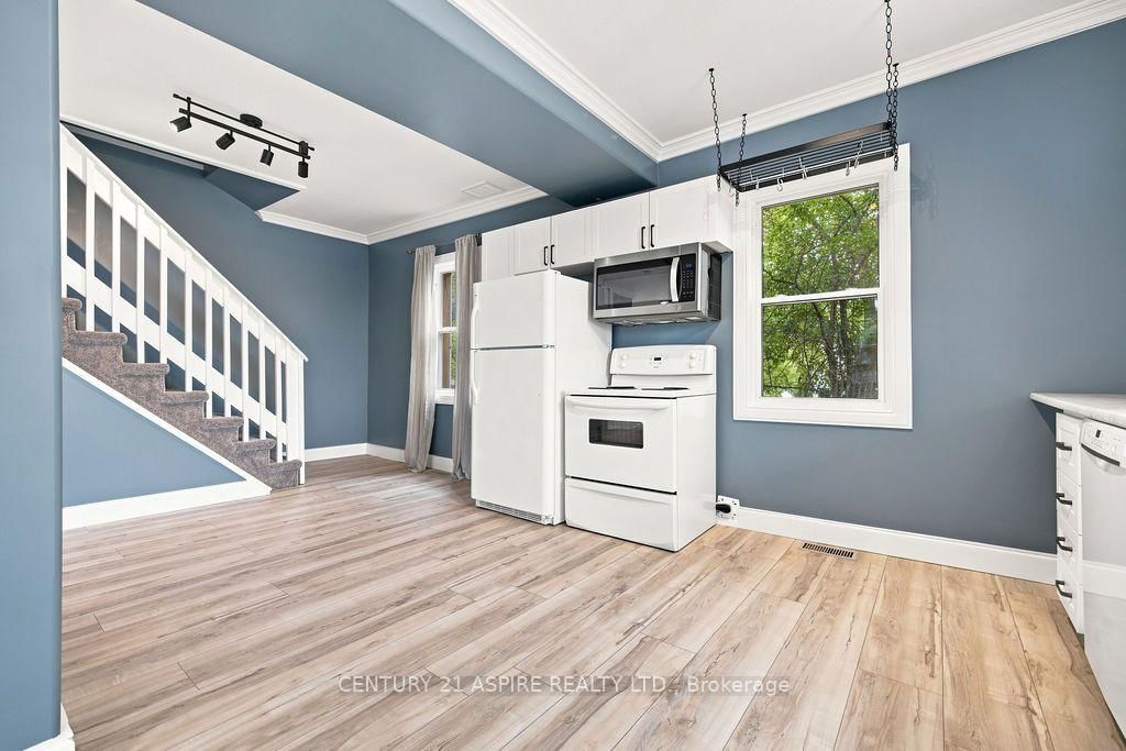 224 Nelson Street • Pembroke, ON photo 9