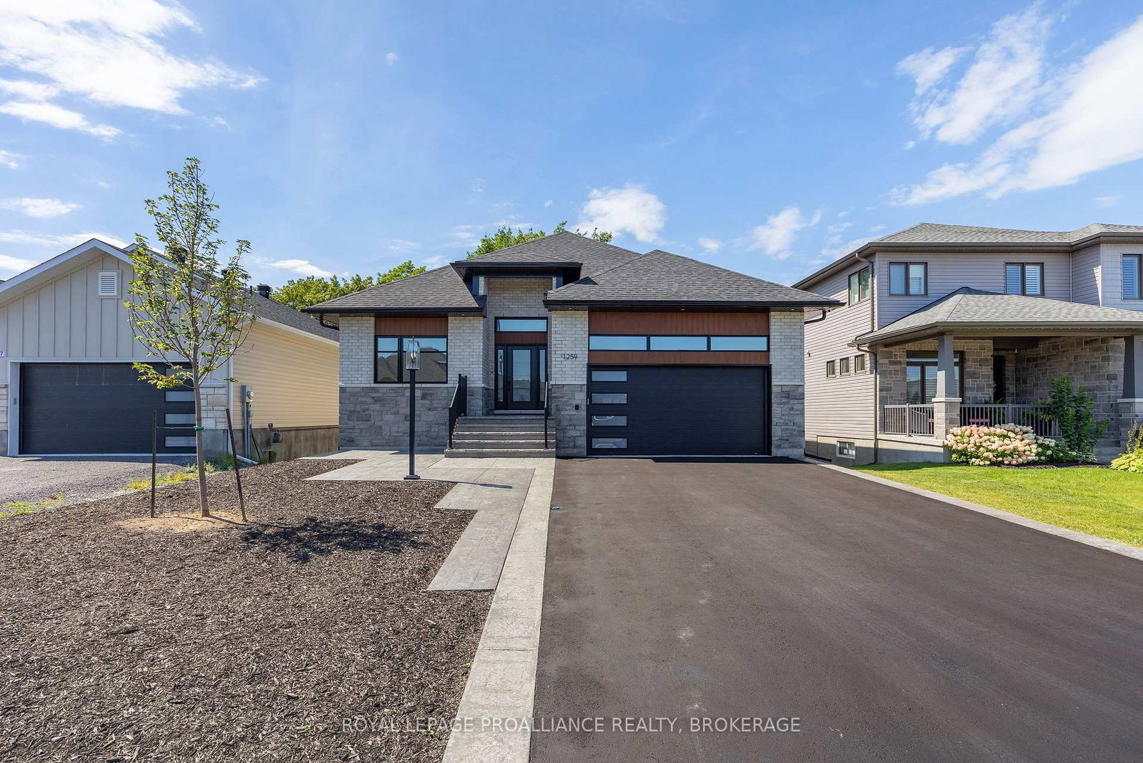 1259 Carfa Crescent • Kingston, ON photo 3