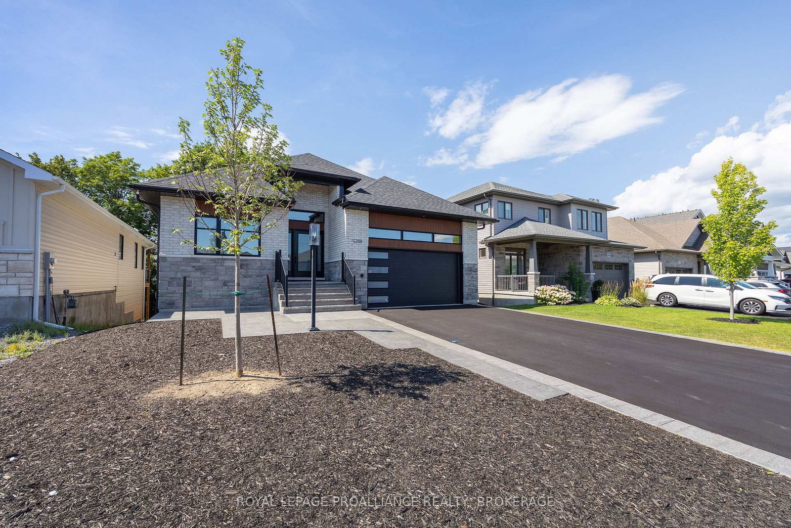 1259 Carfa Crescent • Kingston, ON photo 4
