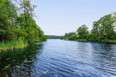 90 Swallowdale Road • Huntsville, ON photo 3