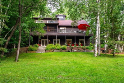 90 Swallowdale Road • Huntsville, ON photo 4